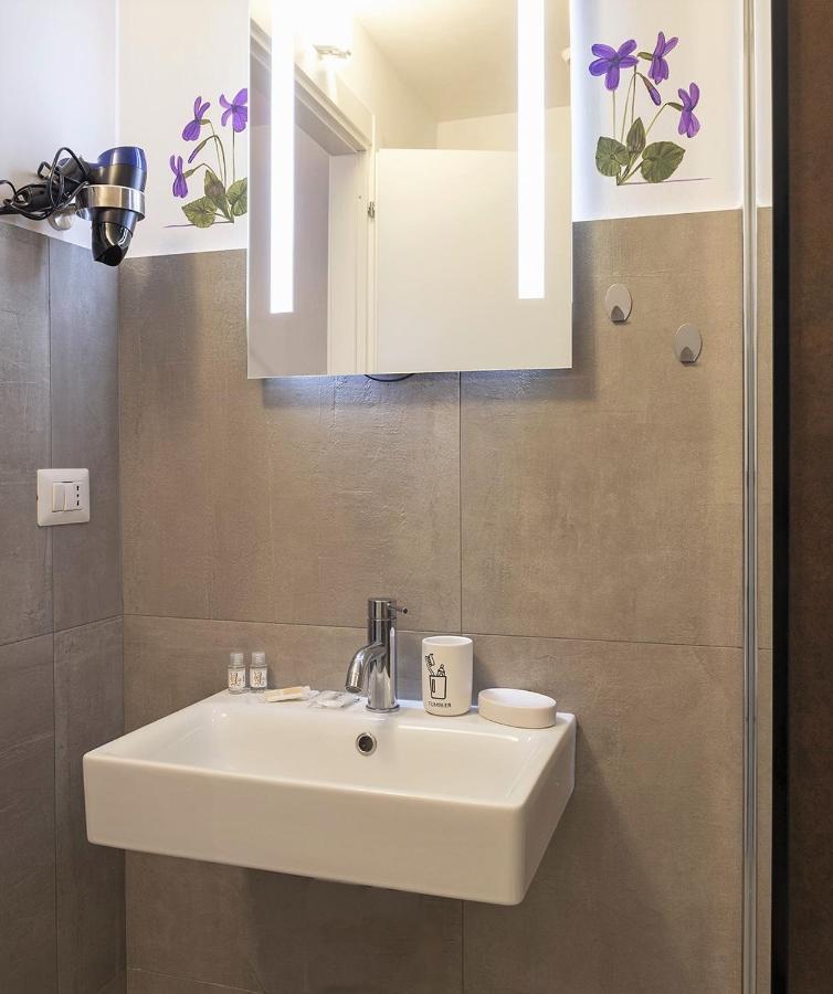 Stanza Con Bagno Privato Orvieto Centro Storico, Aria Condizionata Netflix Vicino Al Pozzo Della Cava-Affittacamere "Carvajal Rooms" Exterior foto
